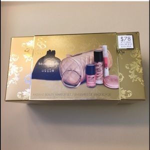 Stila Authentic holiday gift set brand NIB